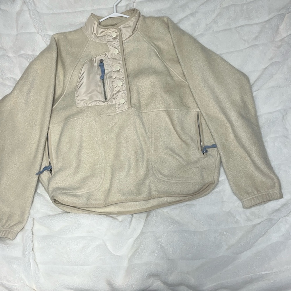 Soft winter half button up sweater size:medium